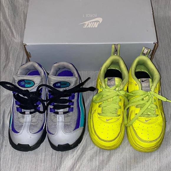 Nike Shoe Bundle Lot Size 9c - Picture 2 of 12